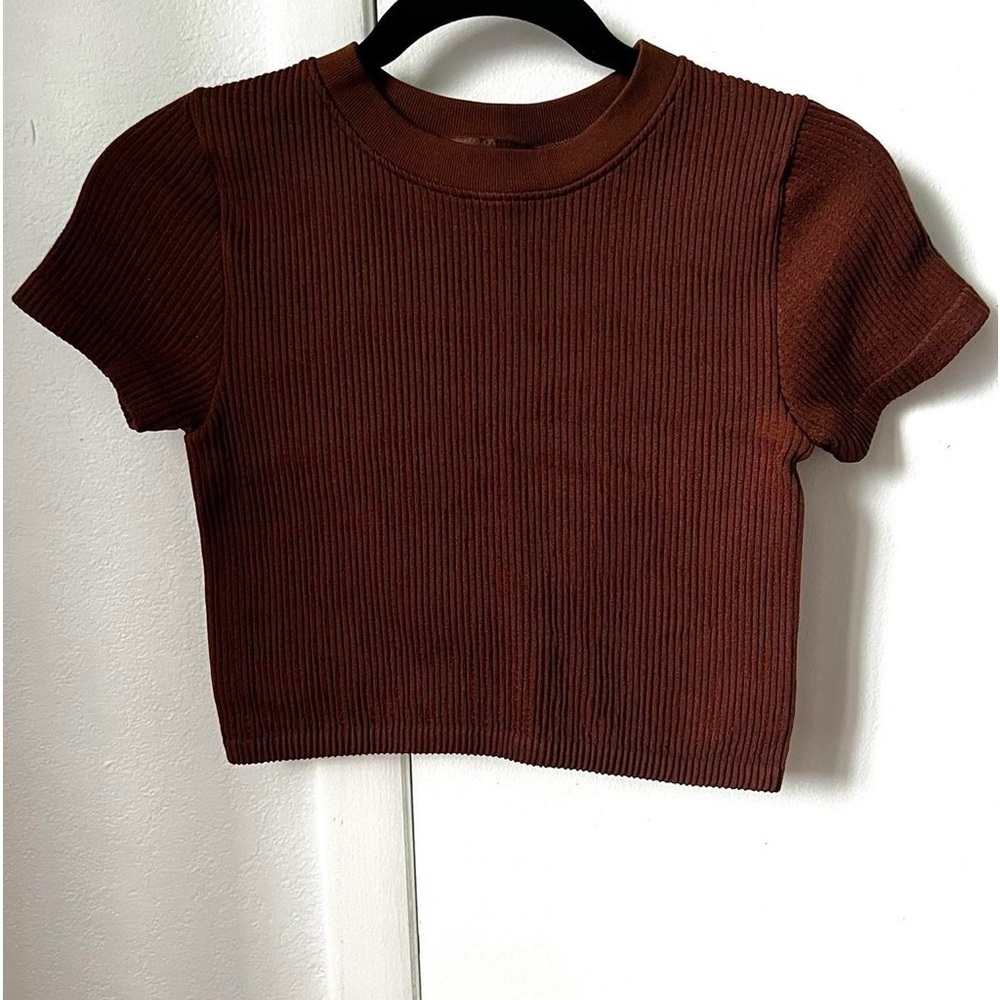 Brown Pantone x Forever 21 baby tee